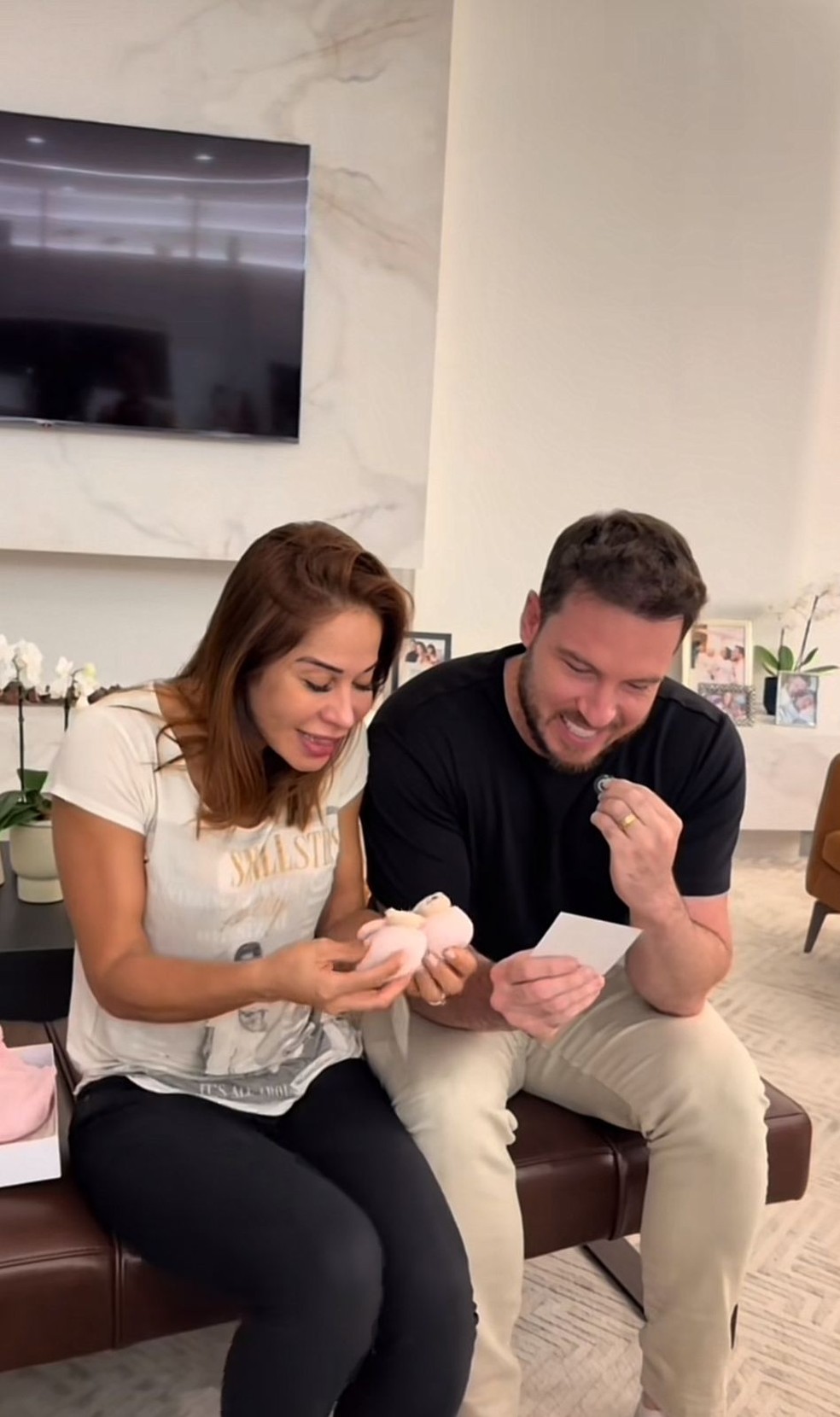 Maira Cardi e Thiago Nigro descobrem gênero de bebê — Foto: Reprodução/Instagram