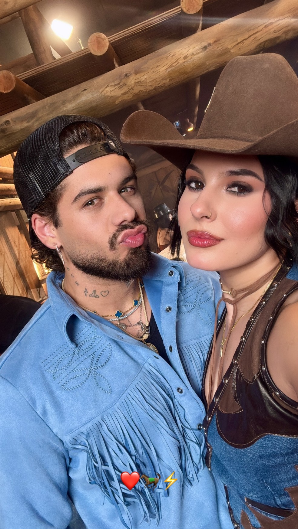 Z&eacute; Felipe e Ana Castela encerram dia com Leonardo &mdash; Foto: Reprodu&ccedil;&atilde;o/Instagram