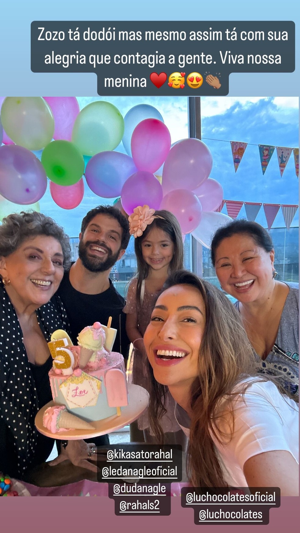 Sabrina Sato celebrando aniversário de Zoe ao lado de Leda e Duda Nagle — Foto: Reprodução/Instagram