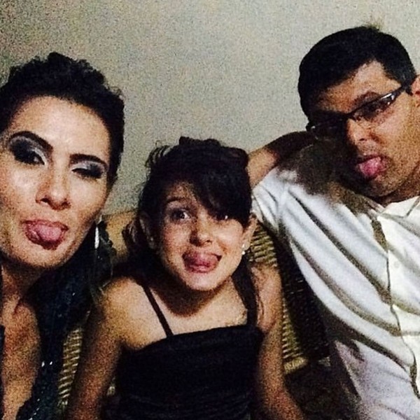 Ana Castela abre álbum da família e resgata fotos da infância no Dia ...