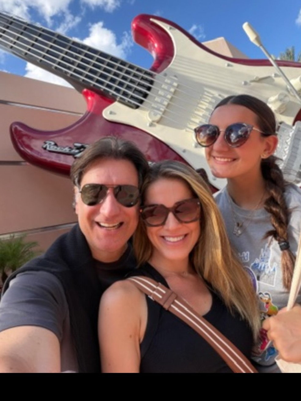 Jacqueline Brazil, Luiz Carlos Jr e a filha dele, Duda — Foto: Reprodução | Instagram
