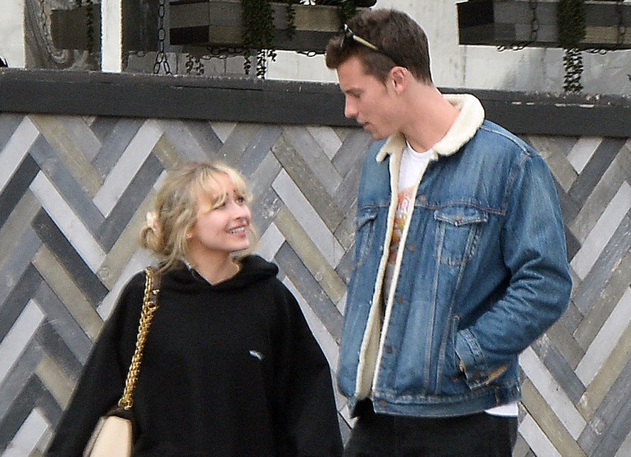 Shawn Mendes e Sabrina Carpenter são vistos juntos em meio a rumores de affair