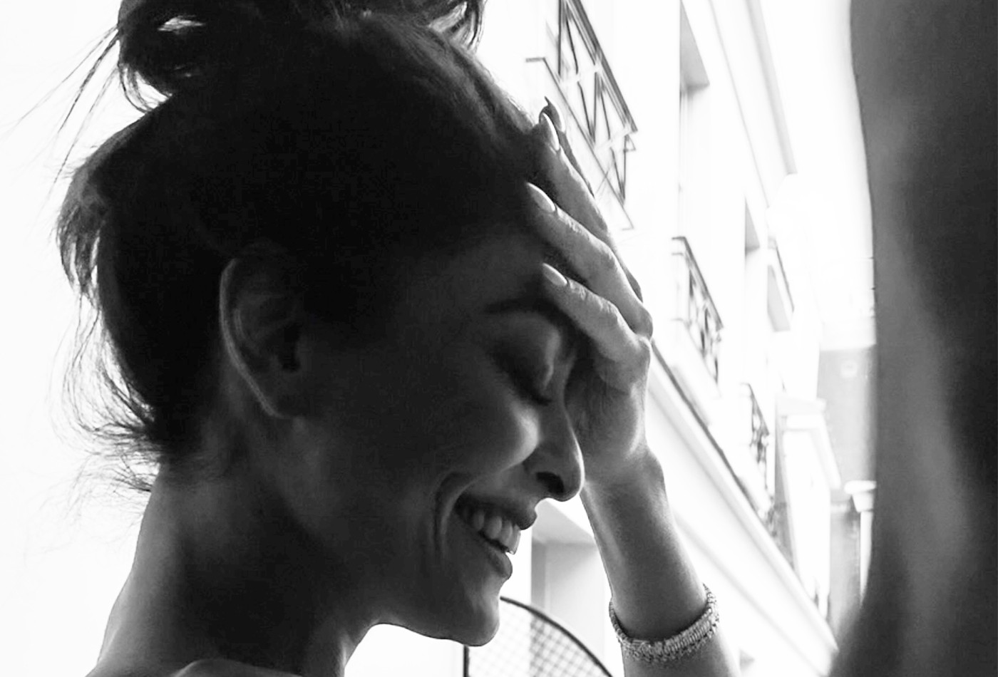 Juliana Paes posta foto topless após pilates: 'Que perfeição!' - QTU Questões do Universo