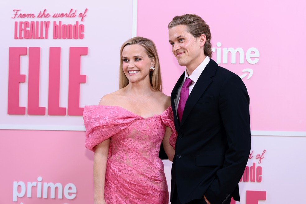 Reese Witherspoon e o filho Deacon Phillippe — Foto: Getty Images