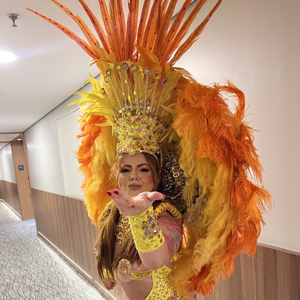 Carnaval 2025: Musa diz sofrer 'naturalfobia' por corpo natural sem ...
