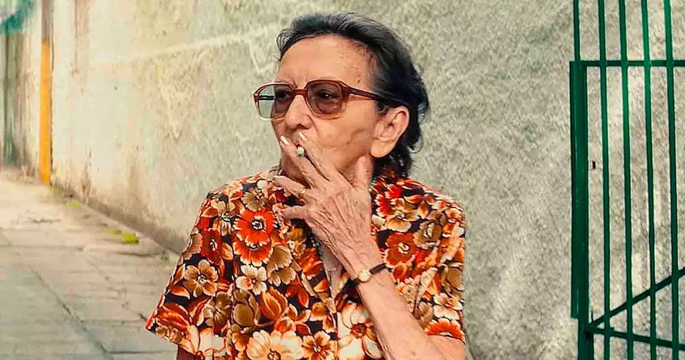 Tânia Maria como dona Sebastiana em 'O Agente Secreto' — Foto: Divulgação