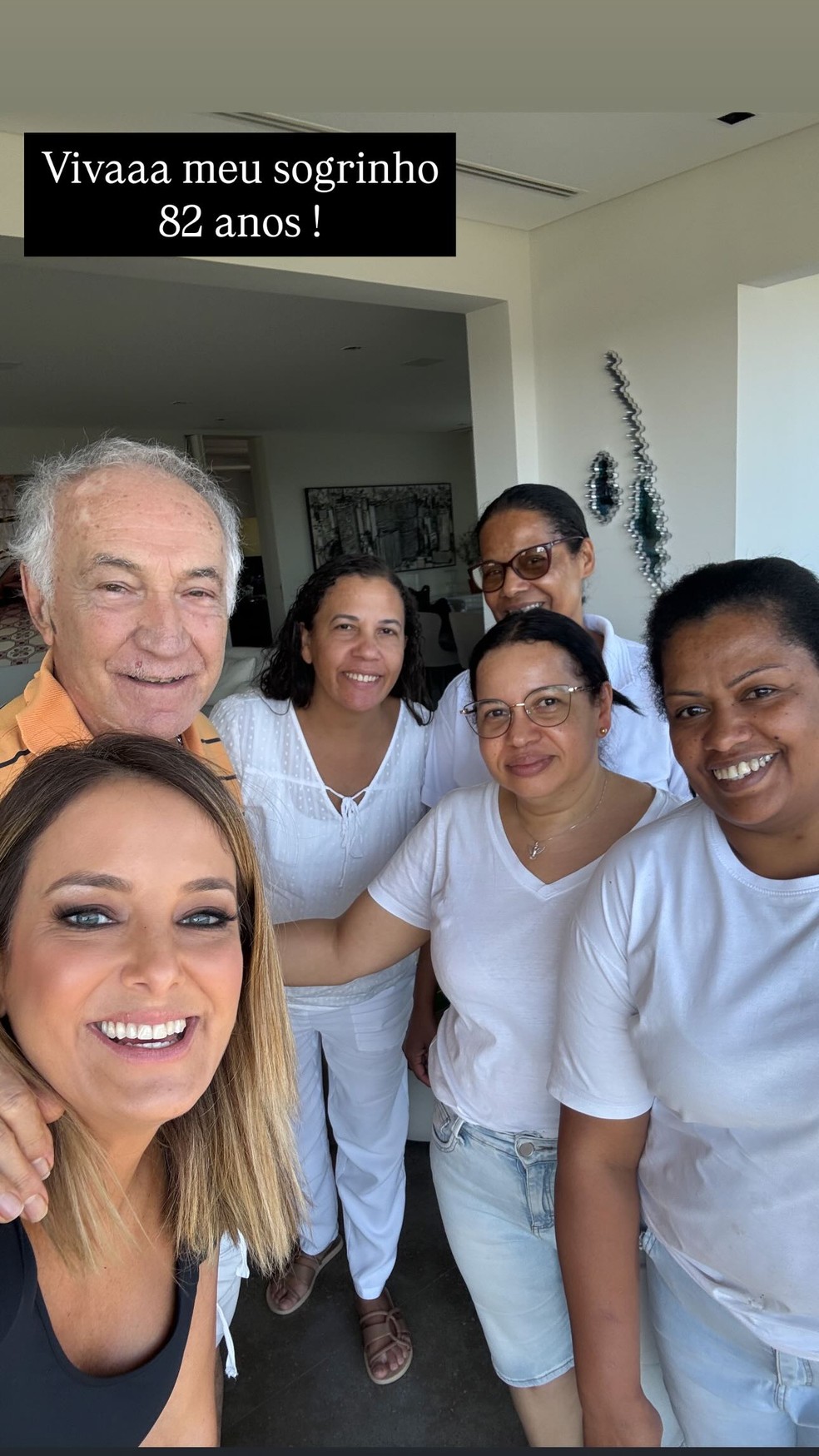 Cesar Tralli comemora o aniversário de 82 anos do pai com Ticiane Pinheiro e o irmão, Frederico Tralli — Foto: Reprodução/Instagram