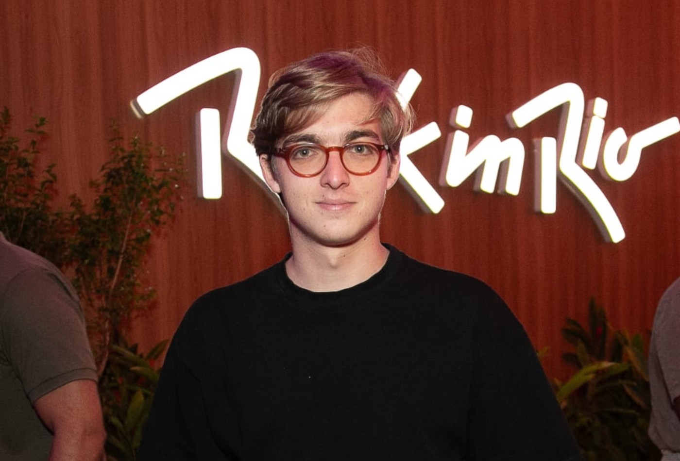 Morando nos EUA, filho de Angélica e Huck faz aparição rara no penúltimo dia de Rock in Rio