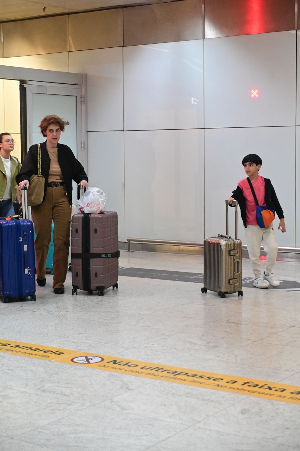 Mila Seidl e o filho, Malone — Foto: Leo Franco | AgNews