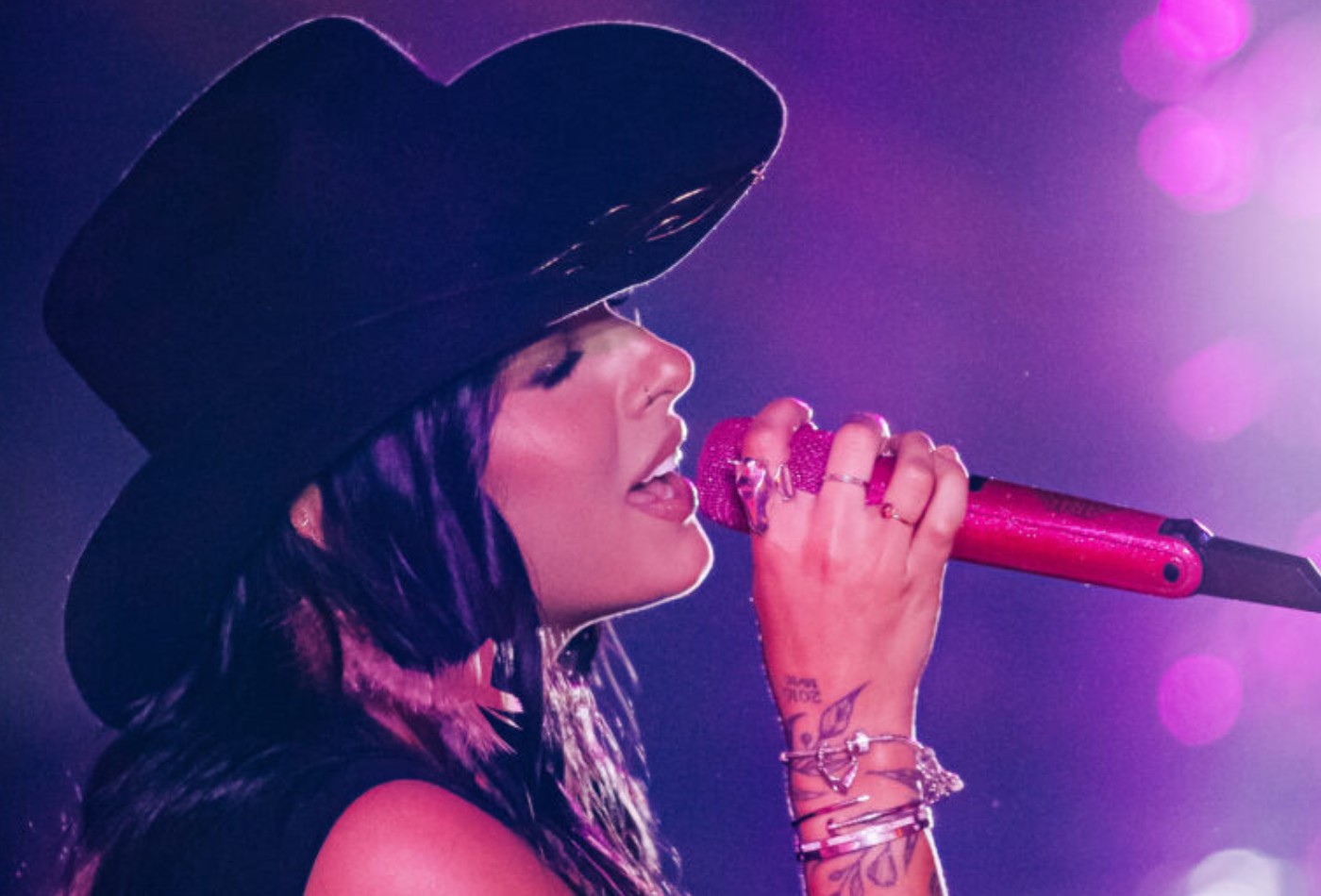 Ana Castela sobre levar música de novo álbum para rádios de todo o Brasil: 'Só tenho a agradecer'