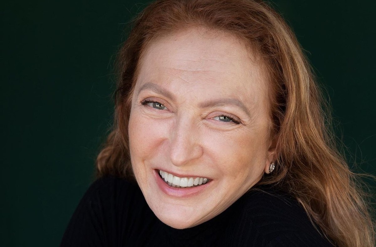 Débora Olivieri faz 50 anos de carreira e descarta aposentadoria ...