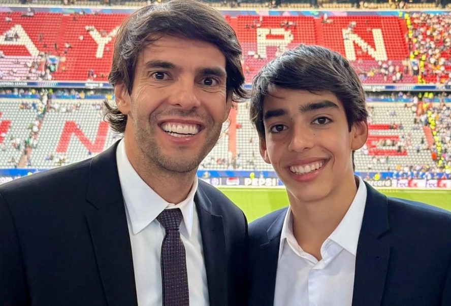 Kaká e o filho de 16 anos impressionam com semelhança após final da Champions League