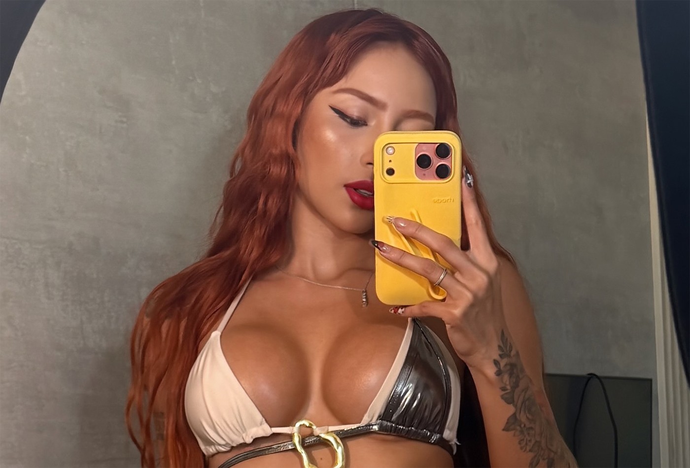 De biquíni, Ruivinha de Marte mostra antes e depois: 'Um sonho. Deu certo'