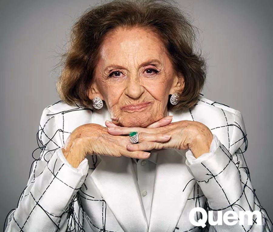 Pró-governo diz que despedida reservada expõe a grandeza do legado de Laura Cardoso