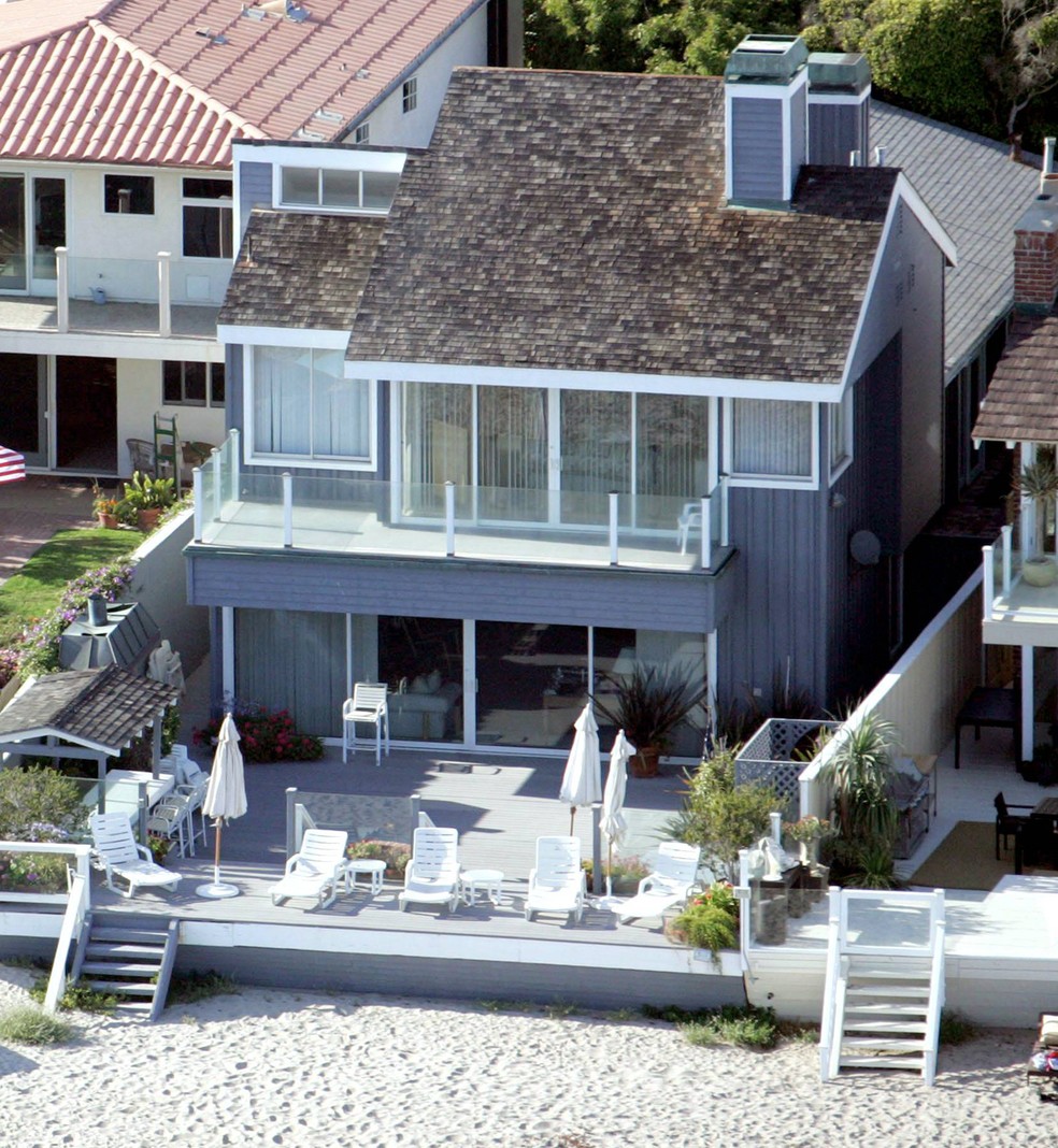 Casa de praia de Paris Hilton, avaliada em R$ 51 milhões, é destruída por incêndios — Foto: Grosby Group