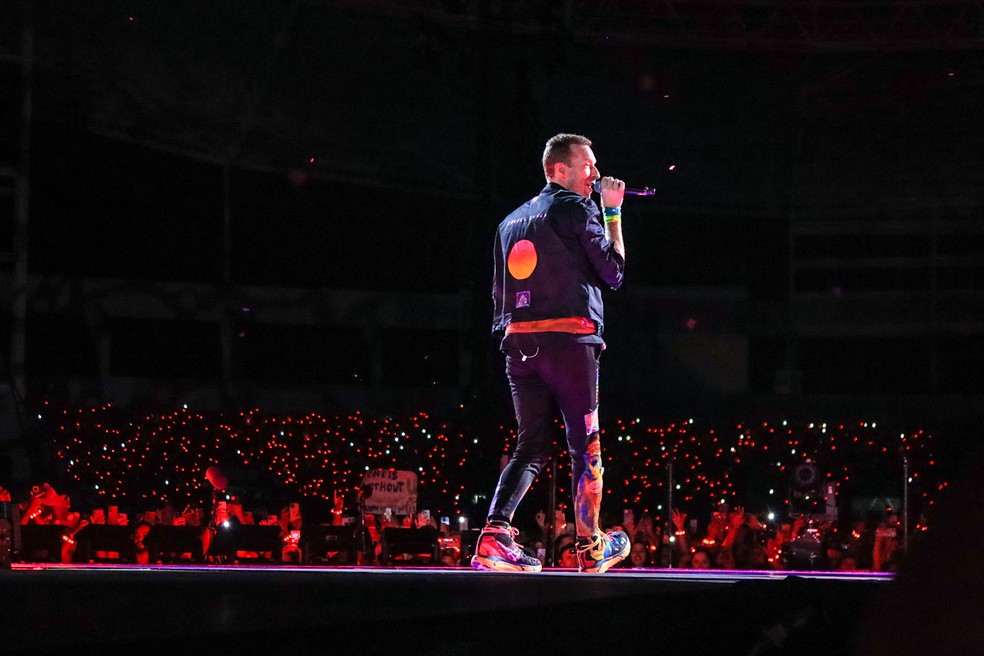 Coldplay canta com filhos de Caetano Veloso no primeiro show da turnê ...