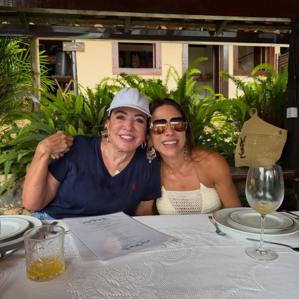 Iris Abravanel e a filha Patrícia Abravanel — Foto: Reprodução/Instagram