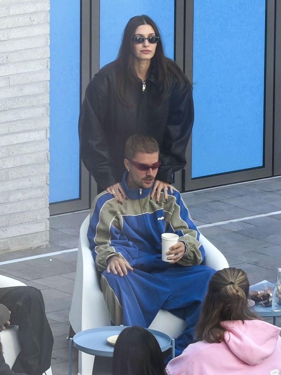 Justin Bieber e Hailey Bieber durante viagem à Coreia do Sul — Foto: Grosby Group