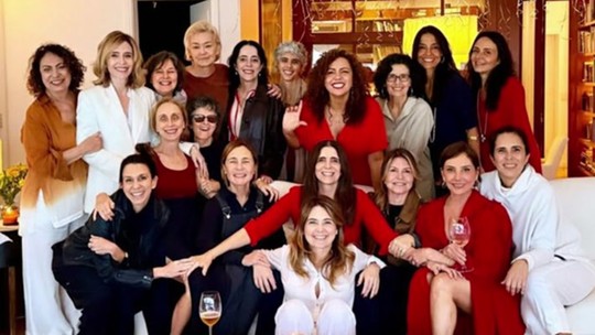 Malu Mader reúne time de famosas em aniversário de 60 anos