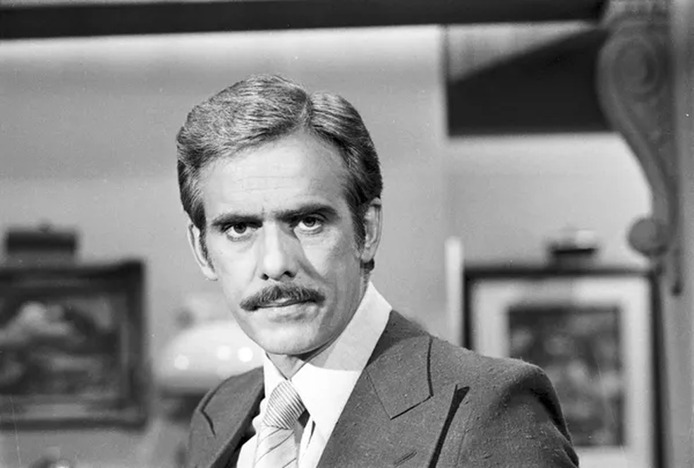 Francisco Cuoco como Victor Amadeu em 'Duas Vidas', novela de 1976 — Foto: Acervo/Globo