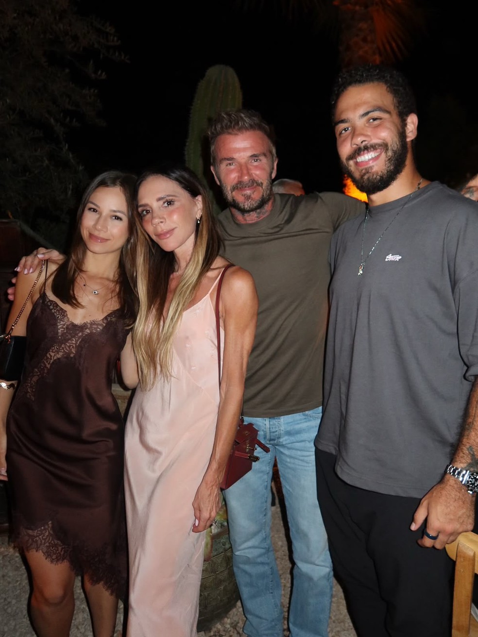 Ronald e namorada jantaram com a família Beckham — Foto: Reprodução/Instagram