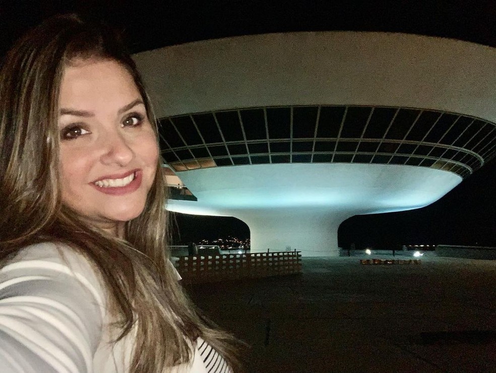Giselle Policarpo no Museu de Arte Contemporânea de Niterói — Foto: Reprodução/Instagram