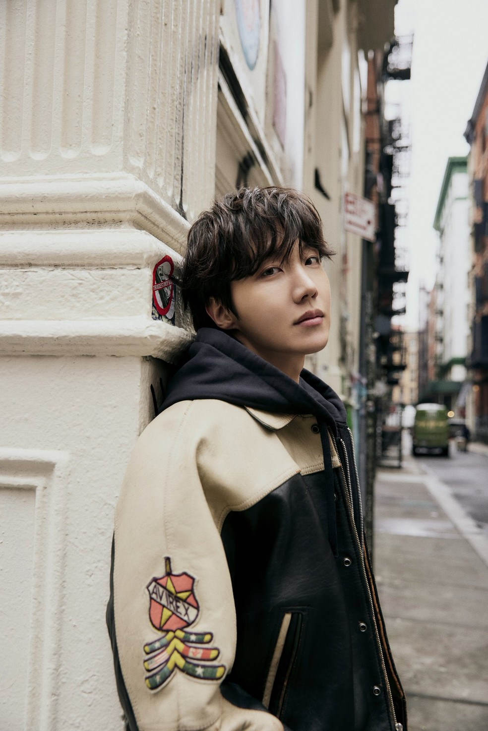 JHope, do BTS, lança parceria com J. Cole; assista ao MV aqui!