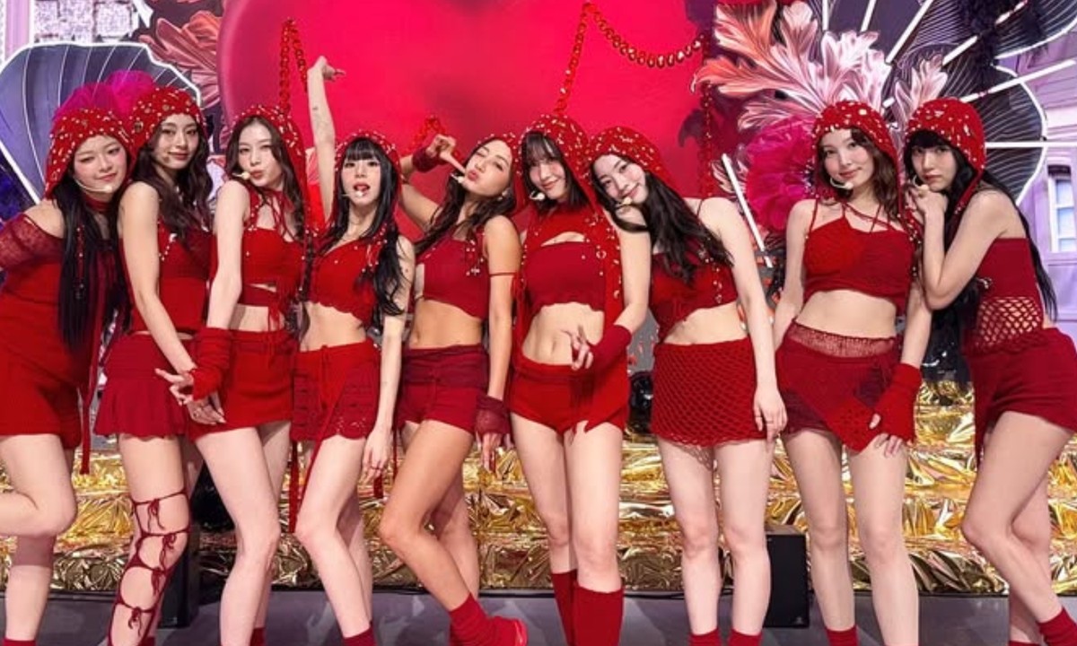 TWICE lança álbum de verão e soma o 4º título para o grupo