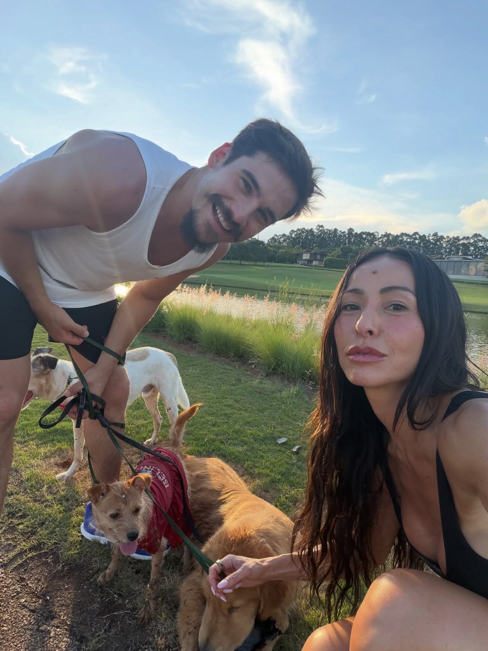 Nicolas Prattes e Sabrina Sato em fotos do post de anivers&aacute;rio &mdash; Foto: Reprodu&ccedil;&atilde;o/Instagram