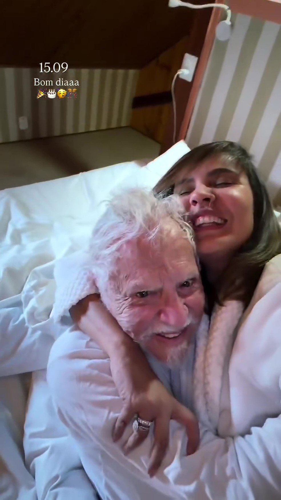 Renata de Nóbrega faz 48 anos e aparece no maior chamego com o marido, Carlos Alberto de Nóbrega — Foto: Reprodução/Instagram
