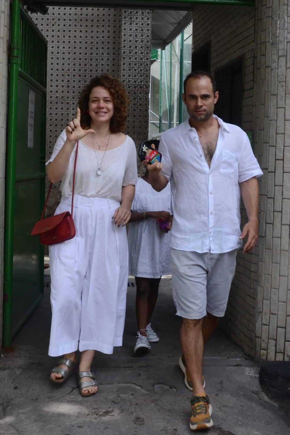 Leandra Leal e Guilherme Burgos — Foto: Brazil News