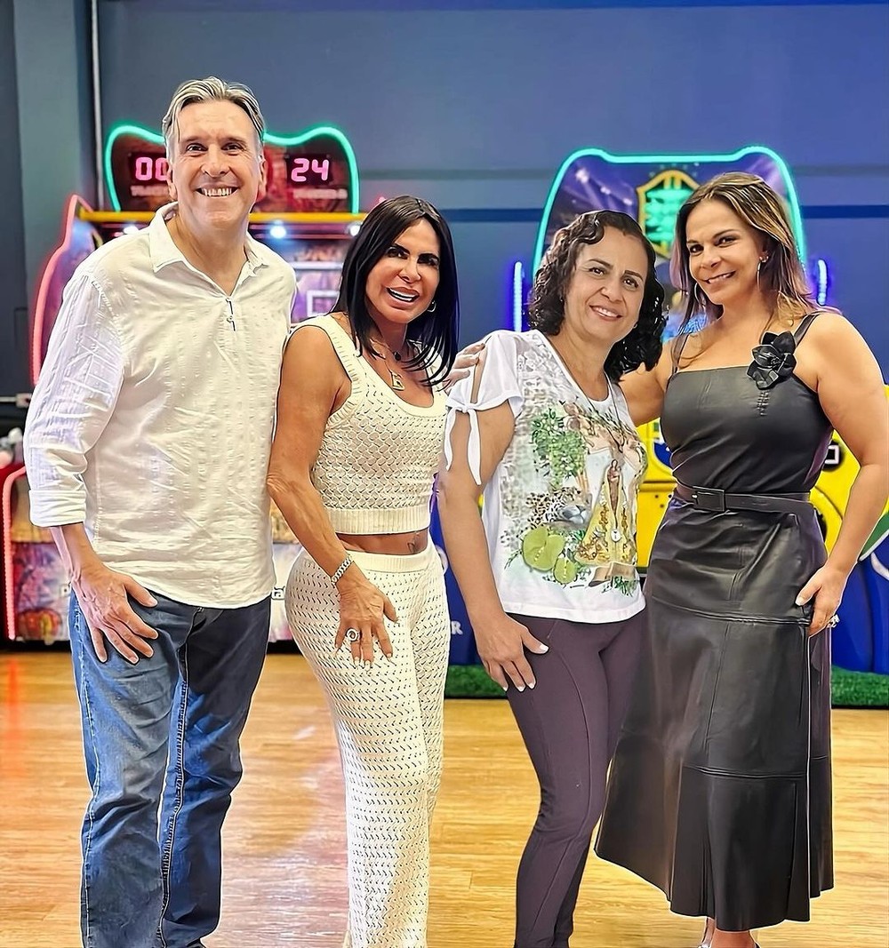 Irmãs, Gretchen e Sula Miranda registram encontro de família