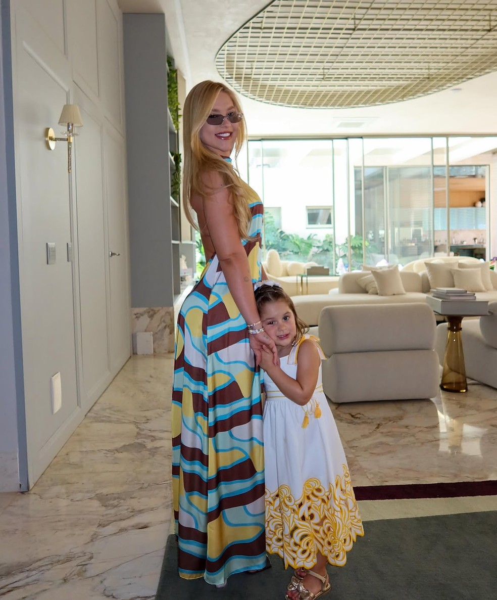 Virginia Fonseca e a filha Maria Flor — Foto: Reprodução/Instagram