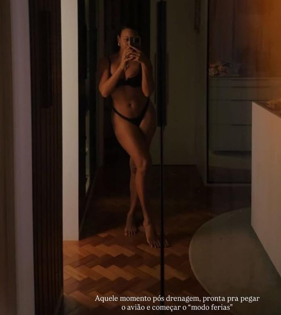 Sheron Menezzes em pose de biquíni após sessão de drenagem — Foto: Reprodução/Instagram