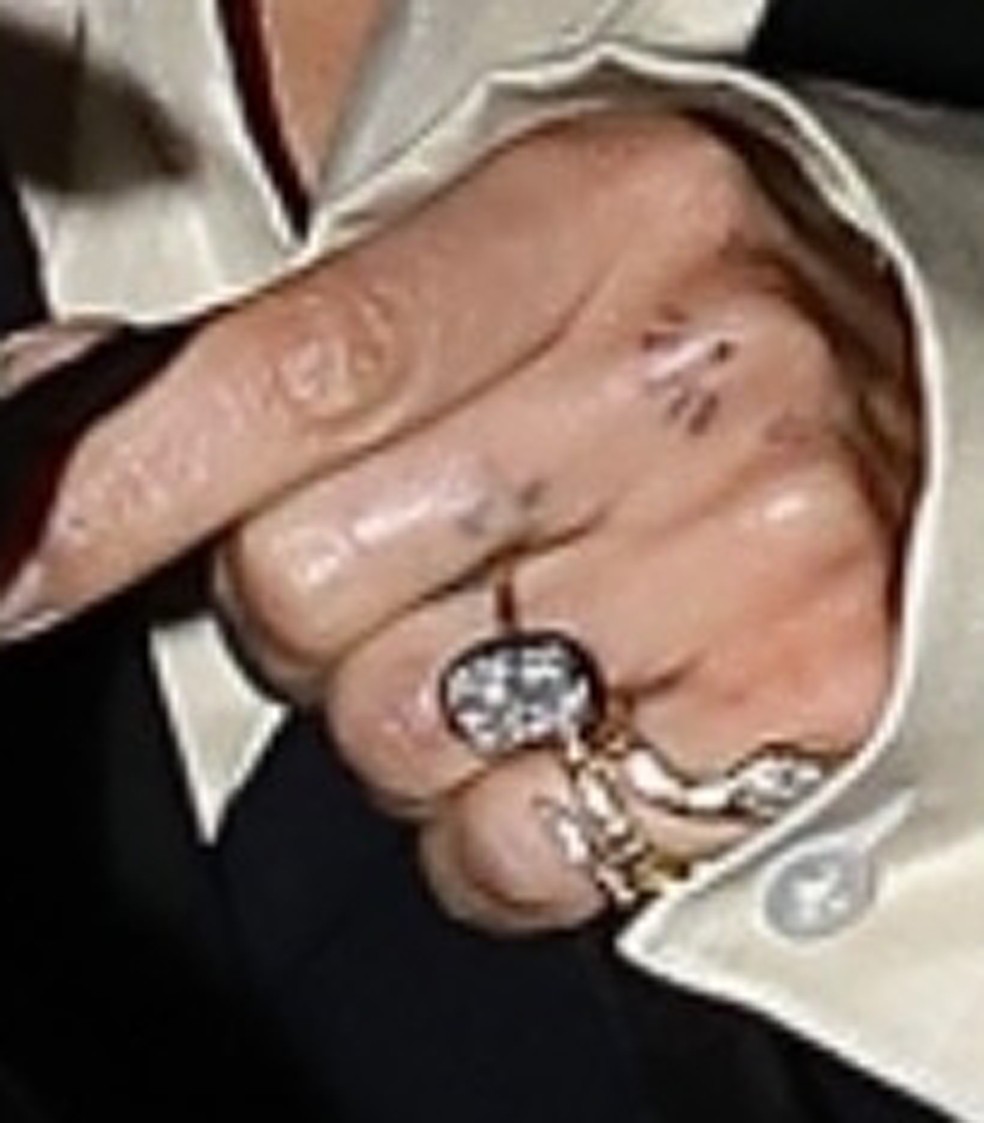 Zoë Kravitz mostra anel de noivado com Channing Tatum avaliada em R$ 2,7 milhões — Foto: Grosby Group