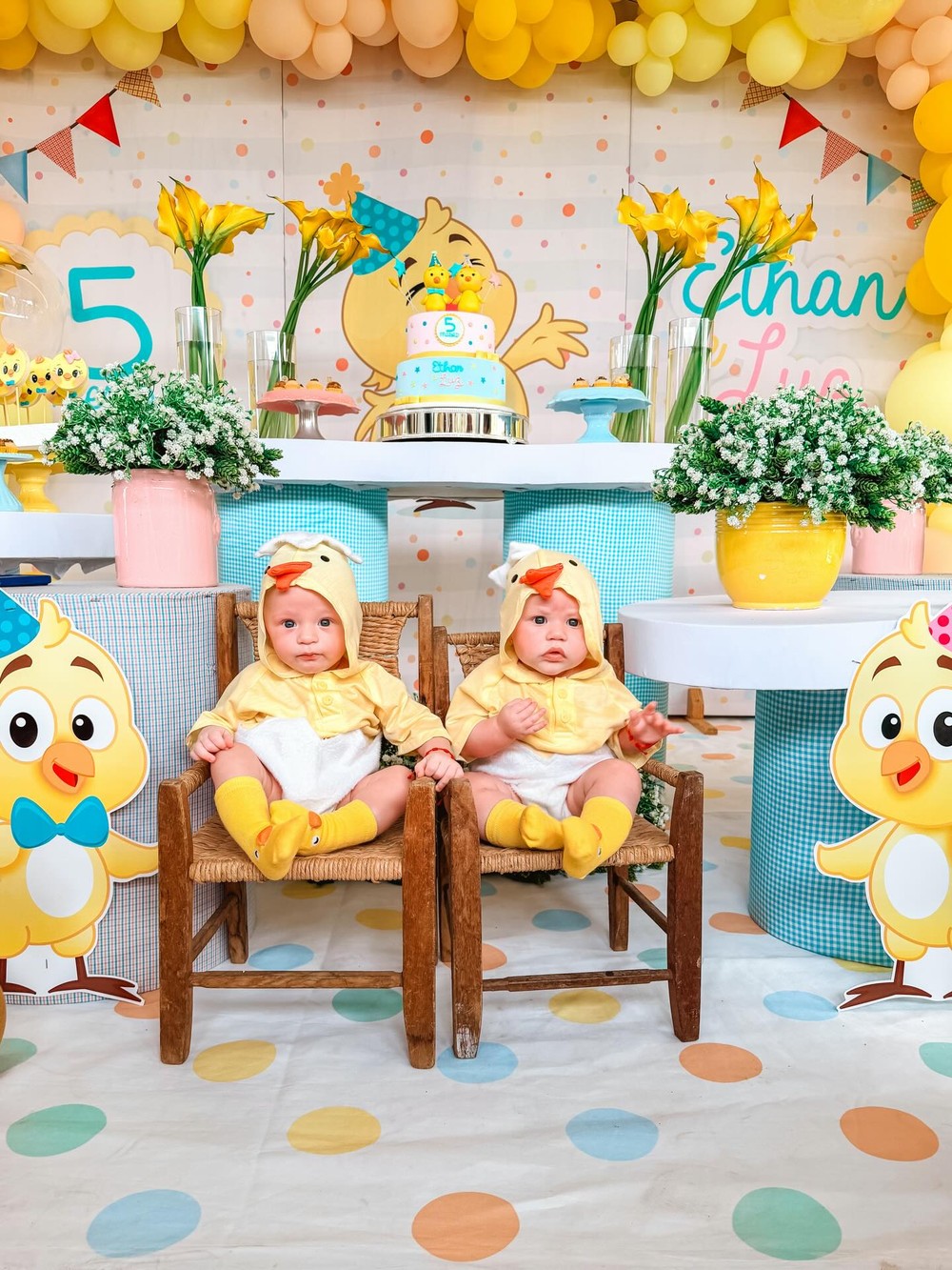 Paulinha Leite Marido E Filhos Usam Fantasias Iguais Em Festa De 5 
