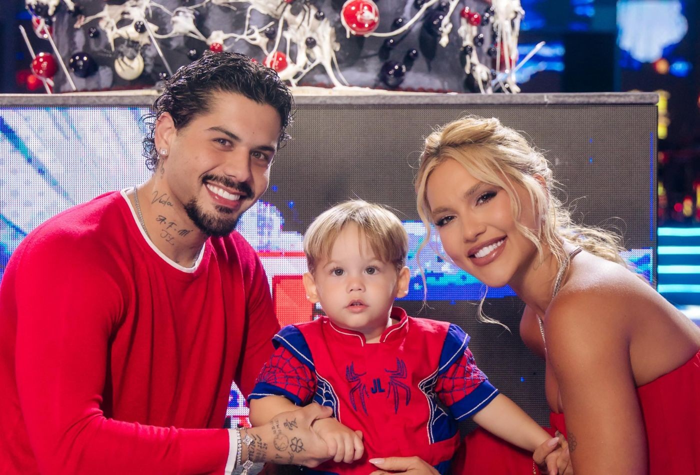 Família reunida! Zé Felipe e Virginia Fonseca celebram juntos os 2 anos do filho, José Leonardo
