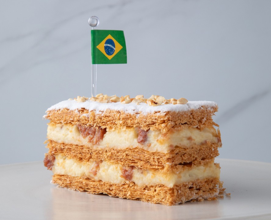 Brasil: mil-folhas de compota de caju