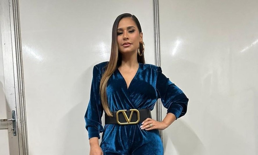 Simone Mendes exalta mulheres na música após sucesso de single solo