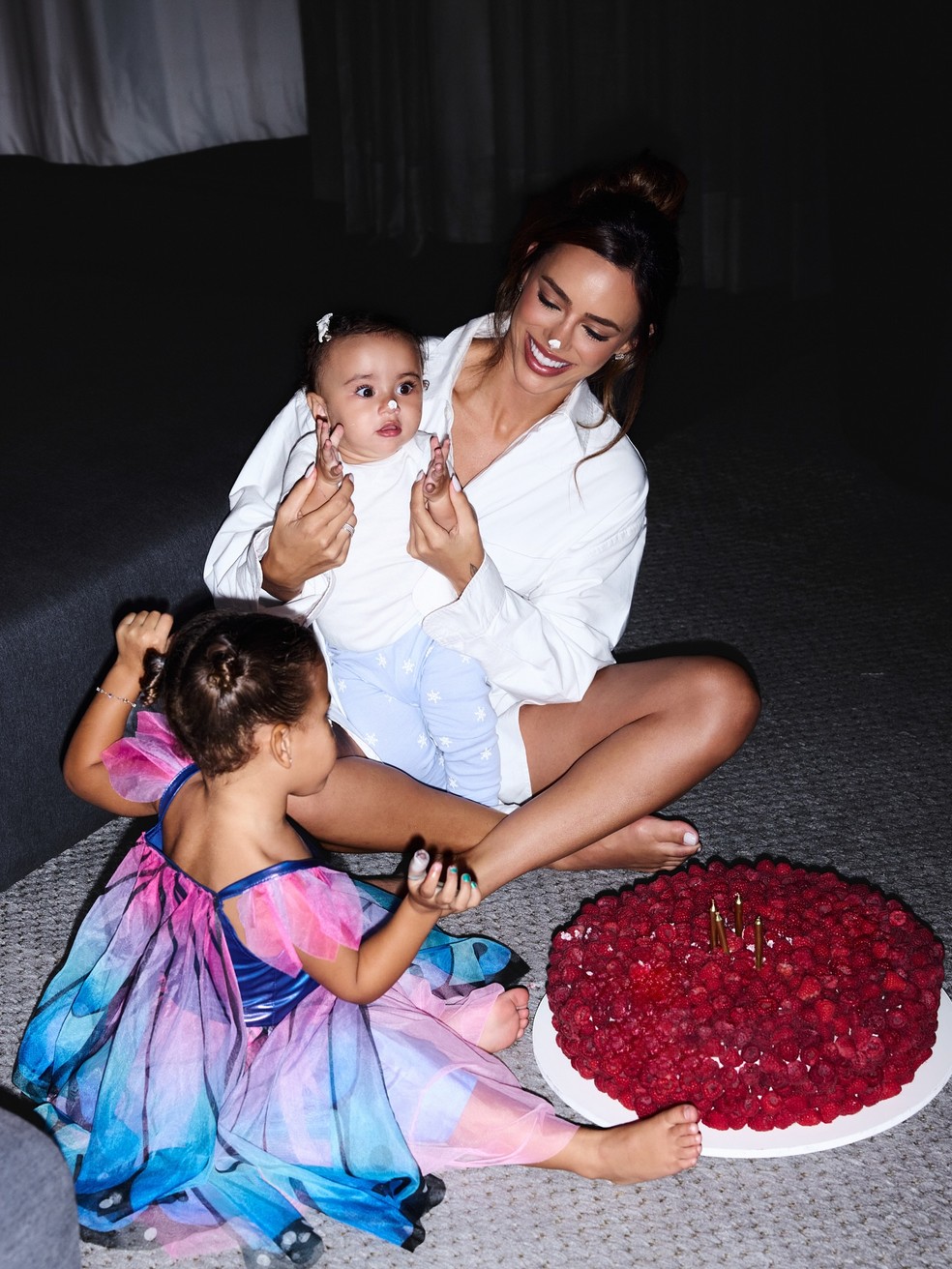 Bruna Biancardi comemora anivers&aacute;rio com as filhas &mdash; Foto: Reprodu&ccedil;&atilde;o/Instagram