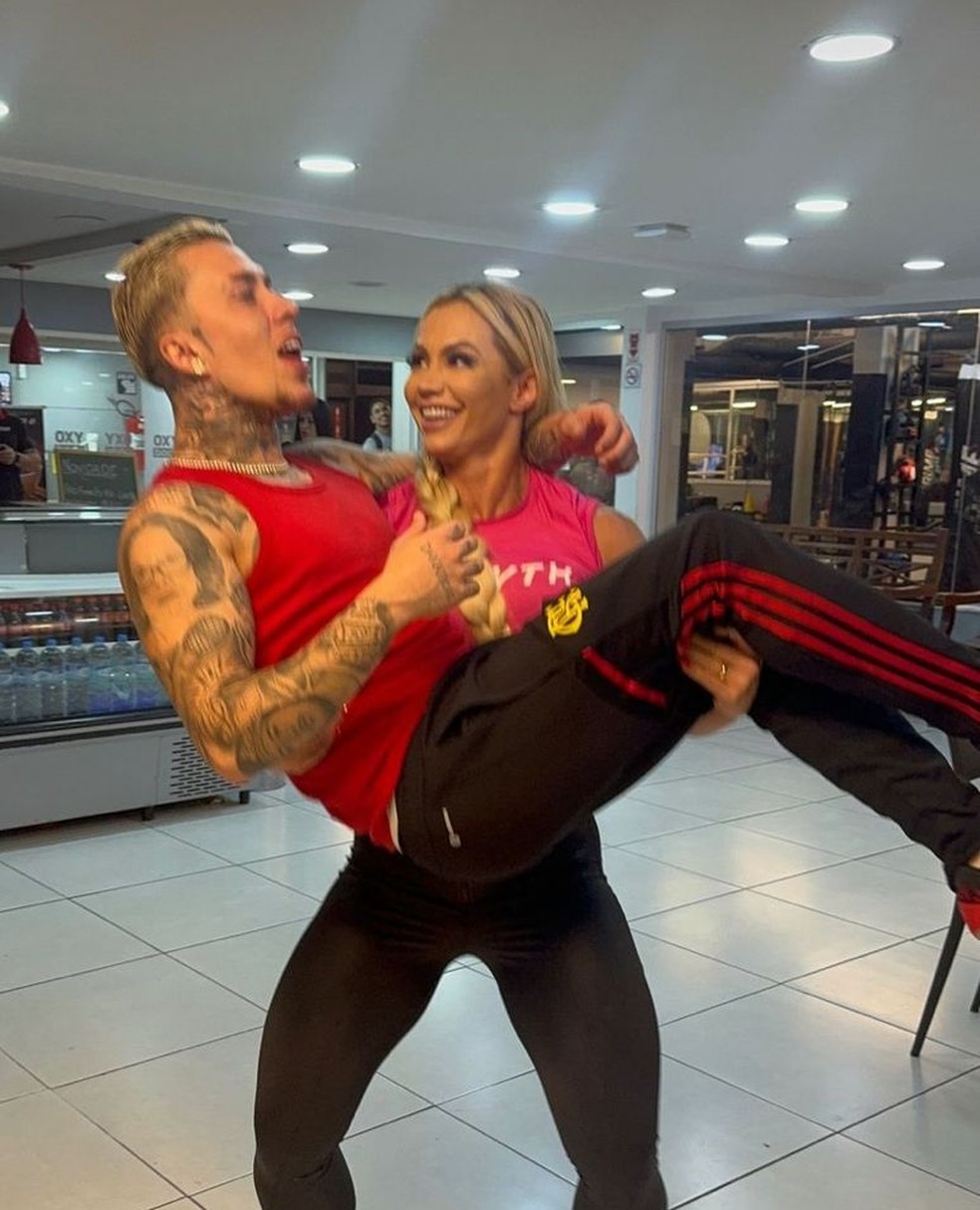 MC Daniel e Vivi Winkler, em abril de 2024 — Foto: Reprodução/Instagram