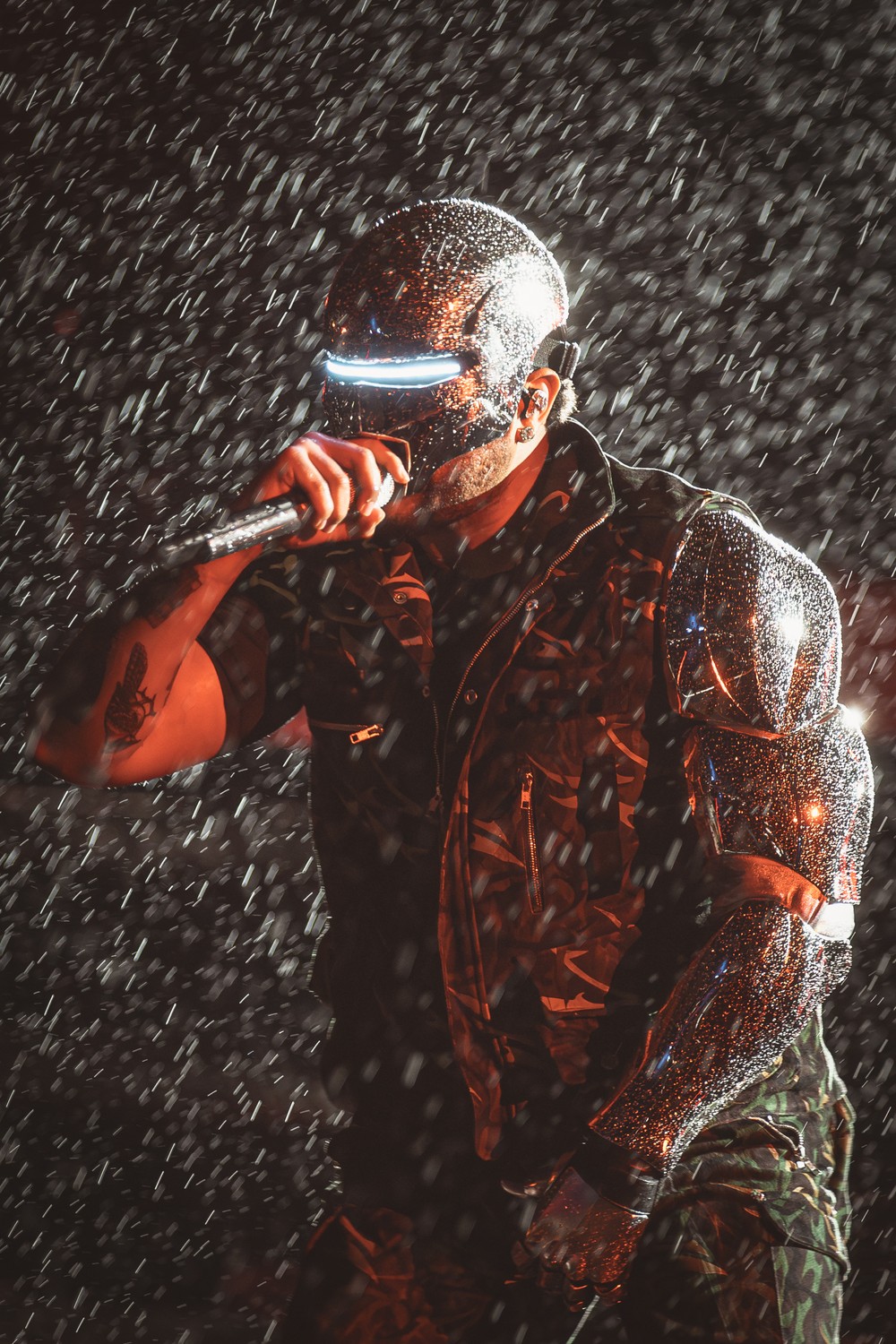 The Weeknd enfrenta chuva e faz show incrível no Rio de Janeiro ...