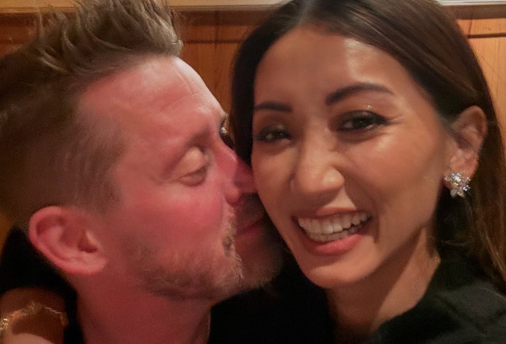 Brenda Song e Macaulay Culkin curtem viagem romântica — Foto: Reprodução/Instagram