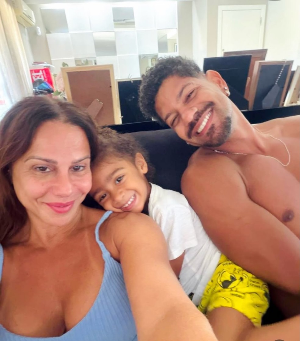 Fotos de Viviane Araujo na cobertura — Foto: Reprodução/Instagram