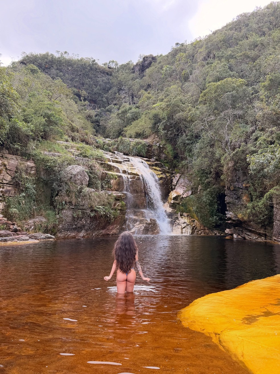 Aline Campos em viagem para Ibitipoca, Minas Gerais — Foto: Reprodução/Instagram