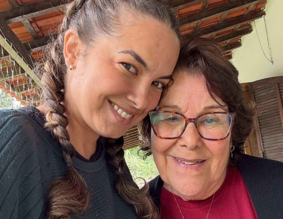 Última publicação de Lua Blanco foi álbum com a família e amigos, além de imagem de mulher nos braços de Jesus — Foto: Reprodução/Instagram