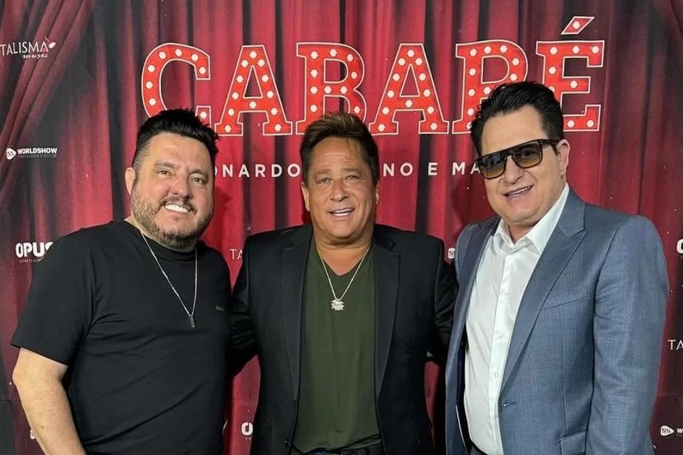 Os sertanejos Bruno, Leonardo e Marrone no Navio Cabaré — Foto: Divulgação