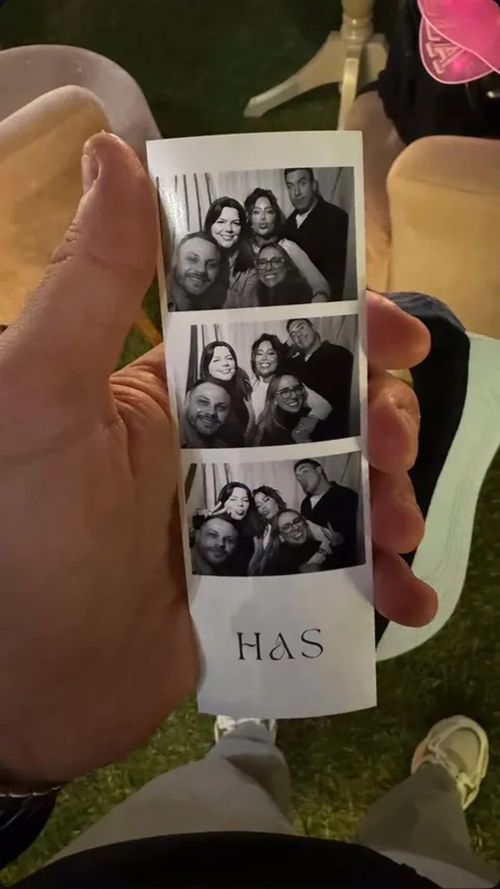 Rafaella posa com convidados no aniversário de Helena — Foto: Reprodução/Instagram