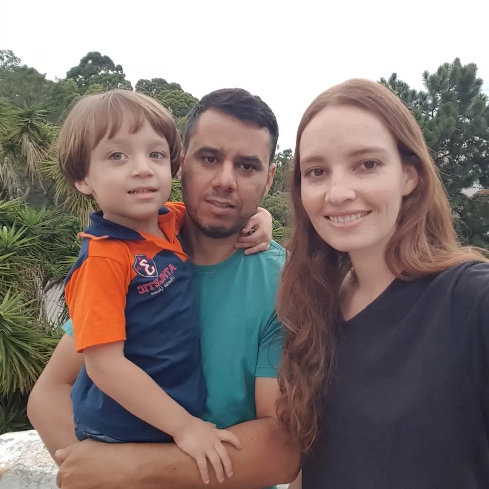 Giane Alves com o marido, José Sobrinho, e o filho mais velho, Gael — Foto: Reprodução/Instagram