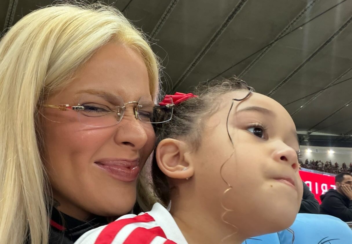 Karoline Lima desabafa sobre culpa materna: 'Colocar minha filha em 1º lugar não significa me colocar em último'